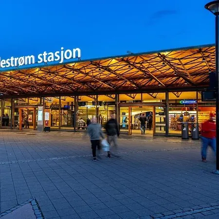 Appartement 6 Bedrooms, 8 Guest In Kjeller - 5mins From Station, 3 Mins To Oslomet Lillestrøm